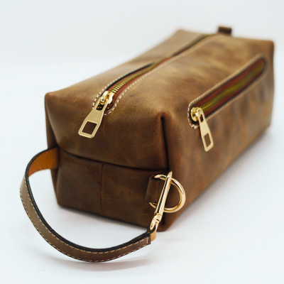 Rustic Pull-Up Clutch Bag (Oil Brown)