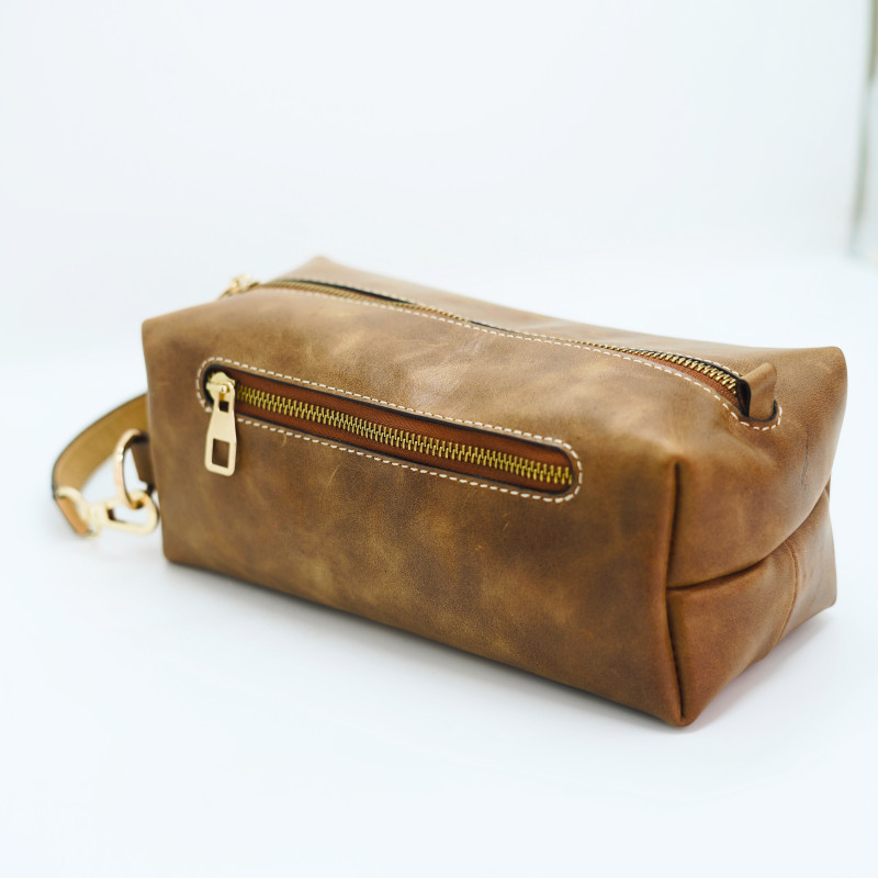 Rustic Pull-Up Clutch Bag (Oil Brown)